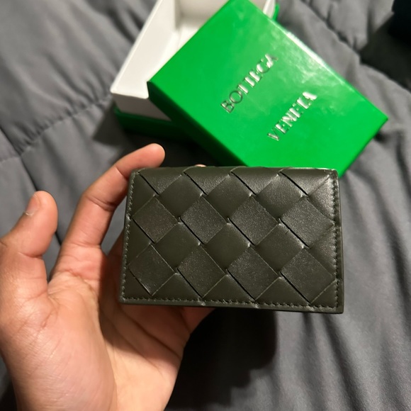 Bottega Intrecciato Tiny Tri-Fold Zip Wallet - Picture 3 of 6